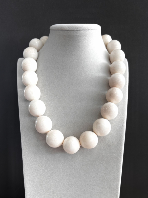 Бусы коралл молочный 1700 д.22мм -  Интернет-магазин бижутерии и жемчуга " Ruspearls" , Екатеринбург 